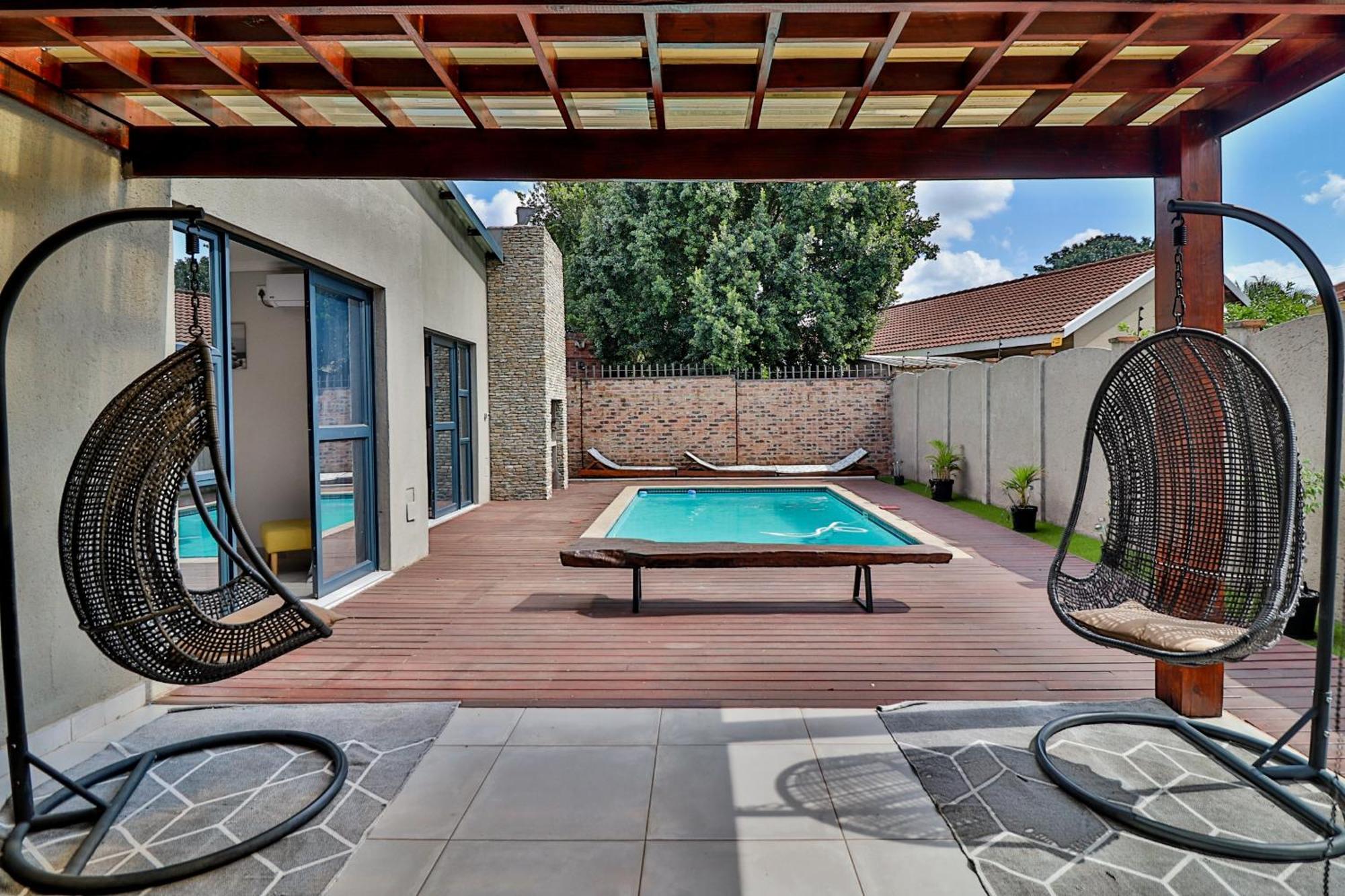 House Of Bongekile 4 Bed Luxury Home In Malelane Εξωτερικό φωτογραφία